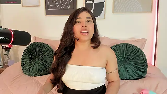 RachelRusso online show from March 6, 2025, 5:14 am