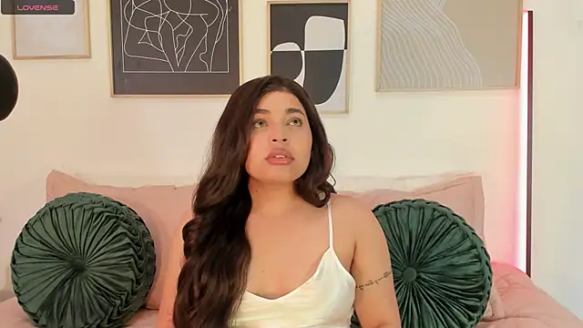 RachelRusso online show from March 7, 2025, 4:02 am
