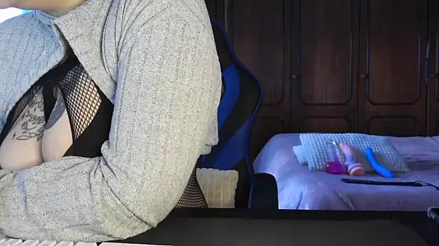 Snapshot of bunnyfox420 chatting on December 3, 2025, 2:04 pm bunnyfox420 online show from December 3, 2025, 2:04 pm