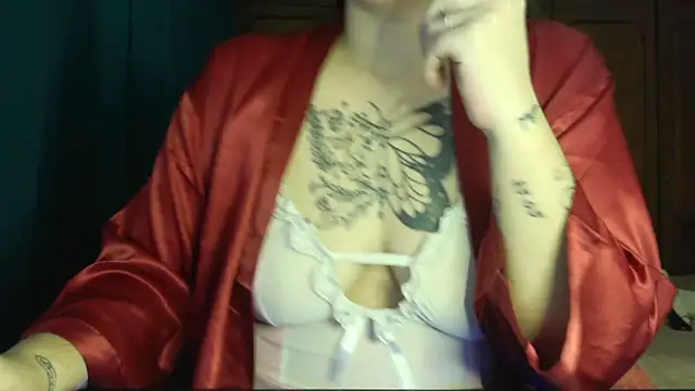 Snapshot of bunnyfox420 chatting on January 5, 2026, 6:11 pm bunnyfox420 online show from January 5, 2026, 6:11 pm