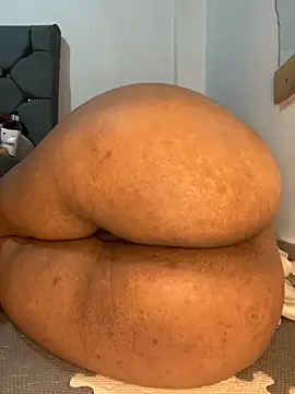 Snapshot of Charlotte_bronxxx chatting on September 25, 2025, 10:35 pm Charlotte bronxxx online show from September 25, 2025, 10:35 pm