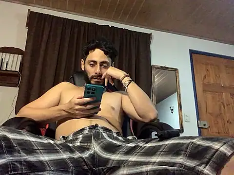 Snapshot of Nooneisthis chatting on May 23, 2026, 5:12 am Nooneisthis online show from May 23, 2026, 5:12 am