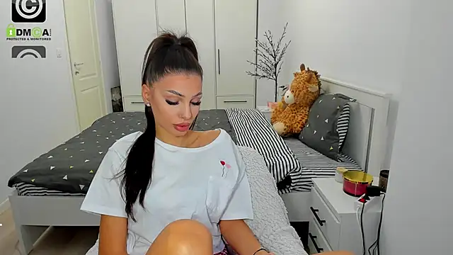 HelenShawn online show from January 31, 2026, 11:25 pm