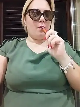 topina8 online show from October 11, 2025, 7:01 pm