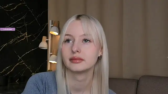 MaydaBunton online show from March 23, 2025, 1:42 am