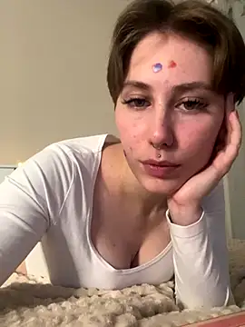 Snapshot of Molli_Luv chatting on September 10, 2025, 3:45 pm Molli Luv online show from September 10, 2025, 3:45 pm