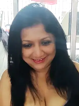 horny lizia online show from May 8, 2026, 4:40 am