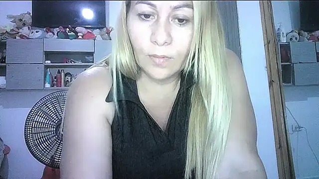 mariana0x online show from April 18, 2026, 4:00 pm