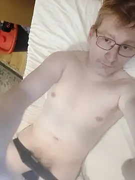 Arttuforyounakedboy online show from March 16, 2026, 1:04 pm