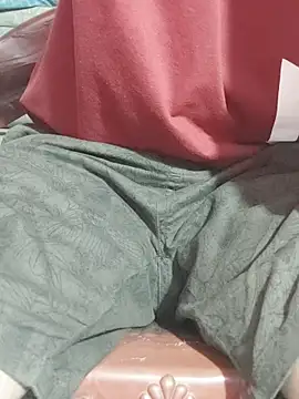 Snapshot of Extrembox5 chatting on October 25, 2025, 5:26 am Extrembox5 online show from October 25, 2025, 5:26 am