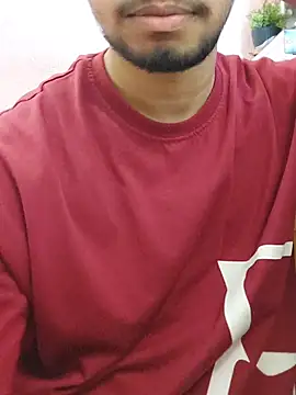 Snapshot of Extrembox5 chatting on November 2, 2025, 8:17 am Extrembox5 online show from November 2, 2025, 8:17 am