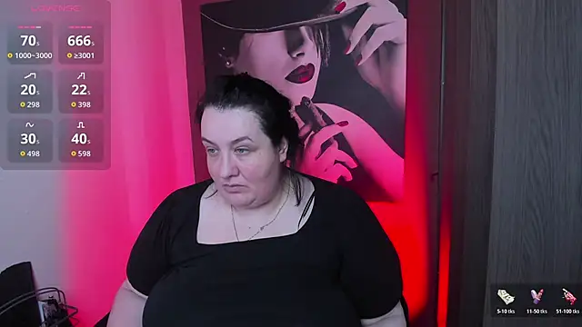 QueenOfHaze online show from May 5, 2026, 10:45 am