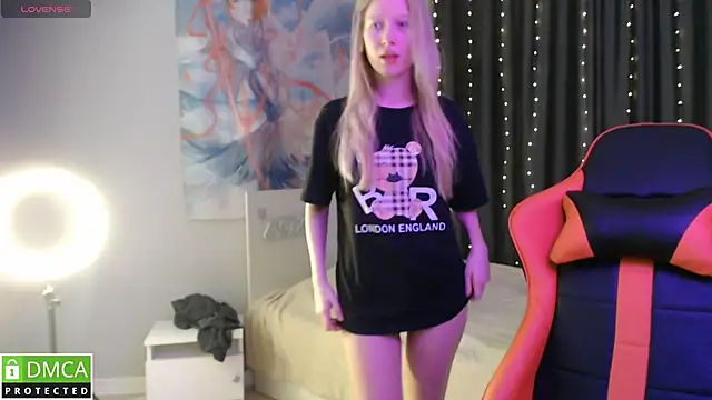 crystalyss online show from February 1, 2025, 8:05 pm