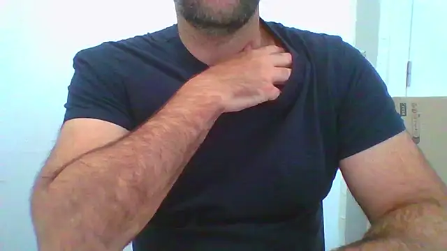  tuga man  online show from November 4, 2025, 1:54 pm