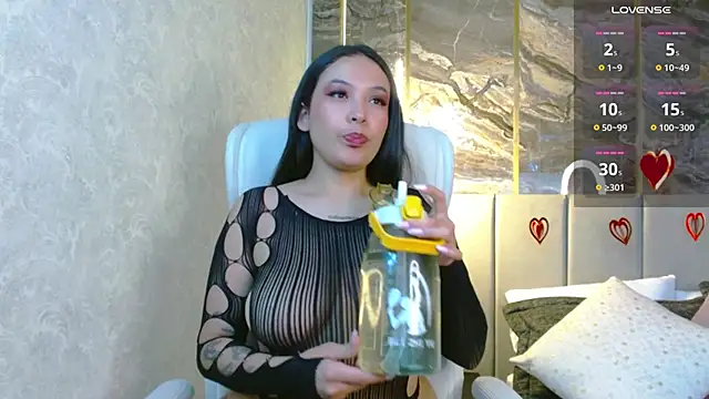 Snapshot of Victoria_Collinns chatting on February 24, 2025, 12:05 pm Victoria Collinns online show from February 24, 2025, 12:05 pm
