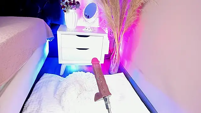 Snapshot of aniie_west chatting on September 23, 2025, 1:58 pm aniie west online show from September 23, 2025, 1:58 pm