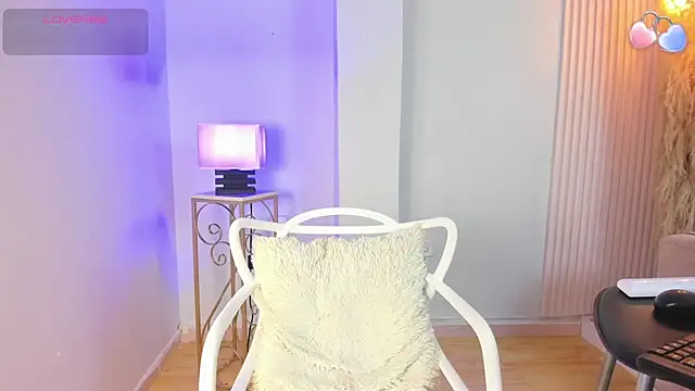 alana rossetti online show from July 22, 2026, 12:19 pm