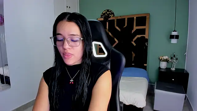 Billie Jhonson  online show from November 10, 2025, 7:24 pm