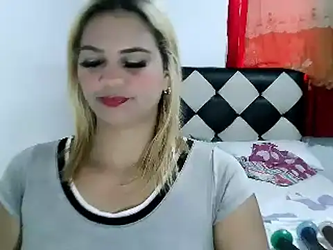 Patricia105 online show from February 15, 2025, 4:34 pm