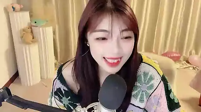 Snapshot of Song_99 chatting on February 6, 2025, 5:46 am Song 99 online show from February 6, 2025, 5:46 am