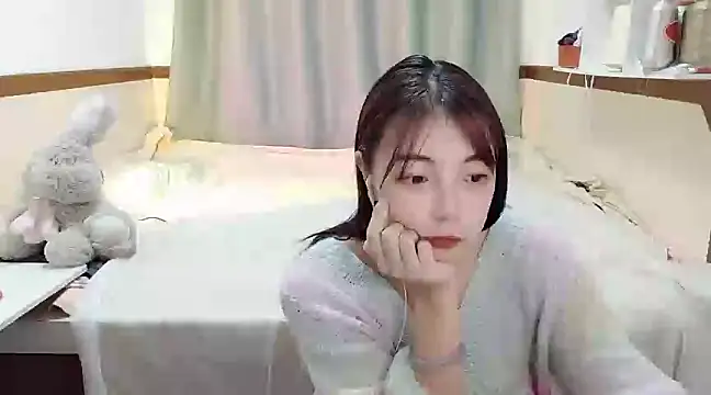 Snapshot of Song_99 chatting on February 16, 2025, 3:16 pm Song 99 online show from February 16, 2025, 3:16 pm