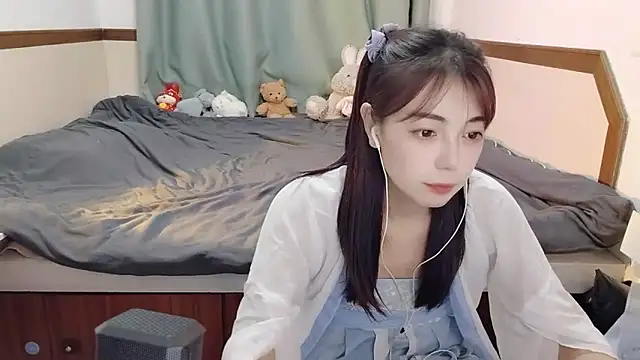 Snapshot of Song_99 chatting on February 21, 2025, 2:06 pm Song 99 online show from February 21, 2025, 2:06 pm