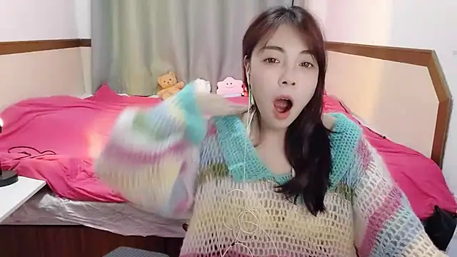 Snapshot of Song_99 chatting on February 23, 2025, 5:07 pm Song 99 online show from February 23, 2025, 5:07 pm