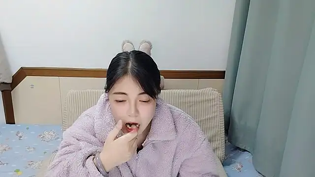 Snapshot of Song_99 chatting on March 9, 2025, 5:39 pm Song 99 online show from March 9, 2025, 5:39 pm