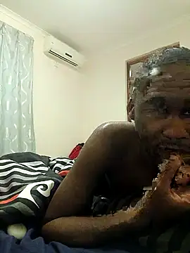 Snapshot of babyboy_tee chatting on October 2, 2025, 12:50 am babyboy tee online show from October 2, 2025, 12:50 am