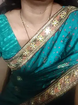 laxmitelugu78 online show from November 9, 2025, 7:56 pm