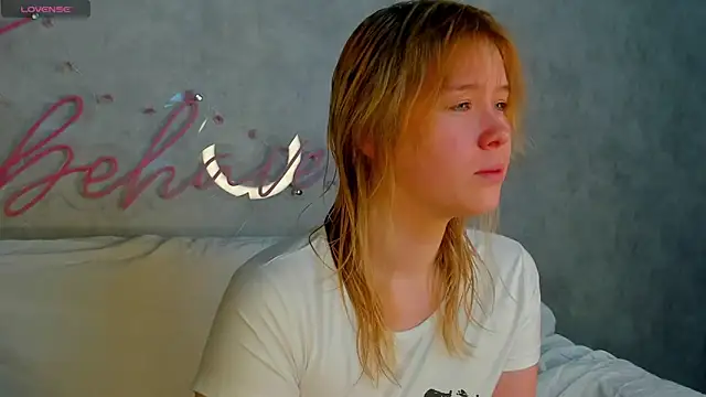 Snapshot of Amy_Kimberlly chatting on September 17, 2025, 11:50 pm Amy Kimberlly online show from September 17, 2025, 11:50 pm