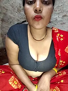 Snapshot of Simrandeshipp chatting on December 20, 2025, 4:14 pm Simrandeshipp online show from December 20, 2025, 4:14 pm