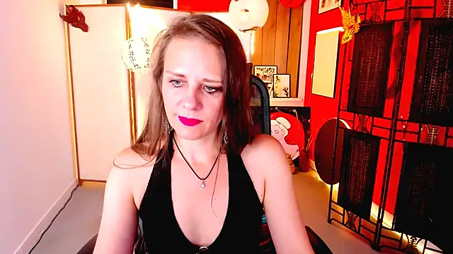 EmiliaBedy online show from June 10, 2026, 9:19 am