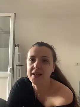 bunnythetailor online show from May 11, 2026, 6:19 am