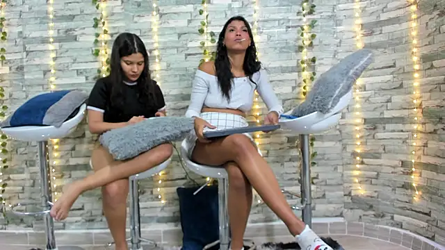 emilly09 online show from March 14, 2025, 10:16 pm