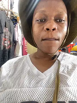 Snapshot of Boneca25 chatting on January 31, 2025, 7:39 am Boneca25 online show from January 31, 2025, 7:39 am