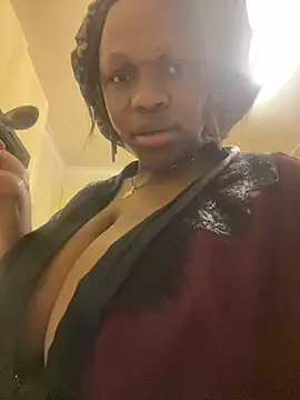 Snapshot of Boneca25 chatting on February 15, 2025, 9:37 pm Boneca25 online show from February 15, 2025, 9:37 pm