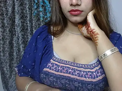 Snapshot of Fab_Suhani chatting on November 4, 2025, 1:27 am Fab Suhani online show from November 4, 2025, 1:27 am