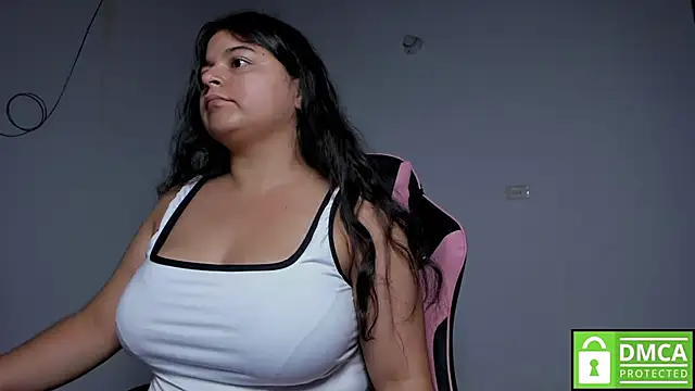 Snapshot of Little_Shaara chatting on October 17, 2025, 9:50 pm Little Shaara online show from October 17, 2025, 9:50 pm