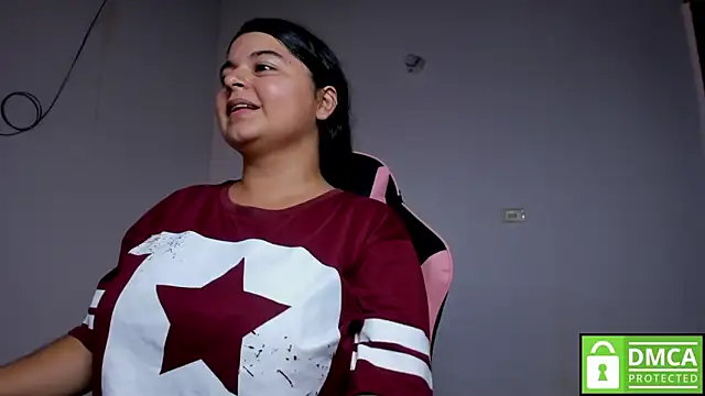 Snapshot of Little_Shaara chatting on October 20, 2025, 8:42 pm Little Shaara online show from October 20, 2025, 8:42 pm