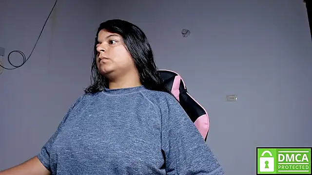 Snapshot of Little_Shaara chatting on October 21, 2025, 8:20 pm Little Shaara online show from October 21, 2025, 8:20 pm