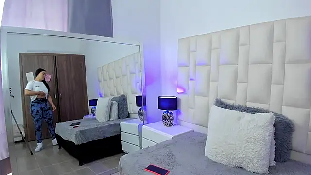 Ariana rouse online show from September 17, 2025, 5:36 pm