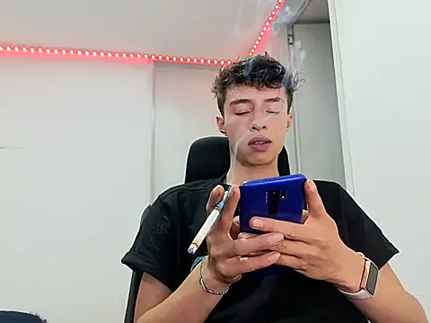 Snapshot of Juanmres chatting on September 26, 2025, 11:20 pm Juanmres online show from September 26, 2025, 11:20 pm