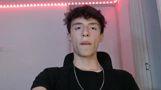 Snapshot of Juanmres chatting on October 26, 2025, 12:16 am Juanmres online show from October 26, 2025, 12:16 am