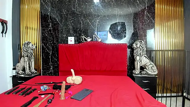  nicolesweet online show from April 29, 2026, 7:53 pm