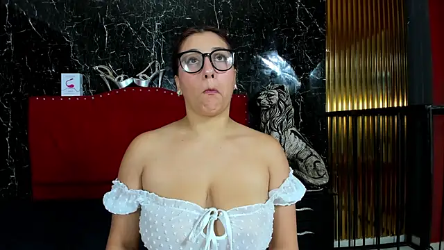  nicolesweet online show from May 30, 2026, 7:44 pm