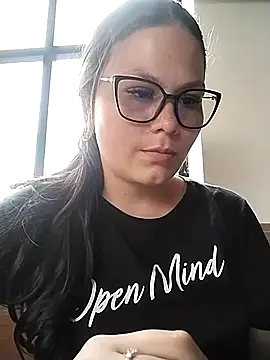 Vale Saenzz online show from March 2, 2025, 7:02 pm