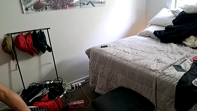 TAIZWRLD online show from January 6, 2026, 10:45 pm