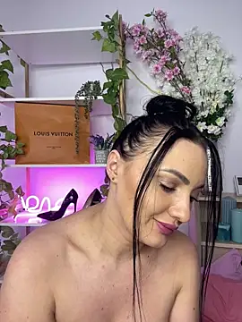 Snapshot of RaisaSalvi chatting on February 23, 2025, 10:53 pm RaisaSalvi online show from February 23, 2025, 10:53 pm