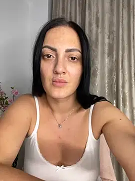 Snapshot of RaisaSalvi chatting on September 12, 2025, 12:49 pm RaisaSalvi online show from September 12, 2025, 12:49 pm